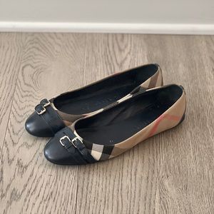 Burberry ballet flats (navy color)